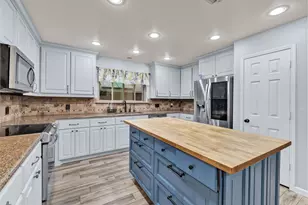 317 Benton Dr, Roanoke, TX 76262 - Photo 8