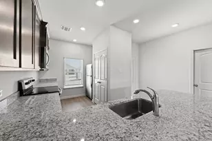 1321 Wind Drift Wy, Fort Worth, TX 76131 - Photo 4