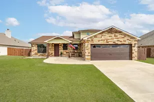 130 Elk Cv, Stephenville, TX 76401 - Photo 2