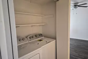 8110 Skillman St, Dallas, TX 75231 - Photo 10