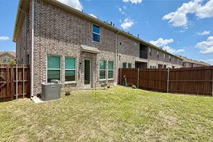 588 Hutchinson Ln, Lewisville, TX 75077 - Photo 24