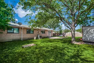 4425 Windsor Dr, Garland, TX 75042 - Photo 8