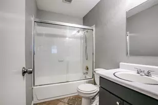 4425 Windsor Dr, Garland, TX 75042 - Photo 6