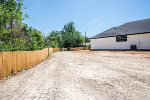 1800 Kirnwood Dr, Dallas, TX 75232 - Photo 24