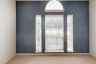 5628 Sleepy Creek Ln, Fort Worth, TX 76179 - Photo 16