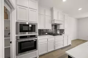 962 Richard Pittmon Dr, DeSoto, TX 75115 - Photo 10
