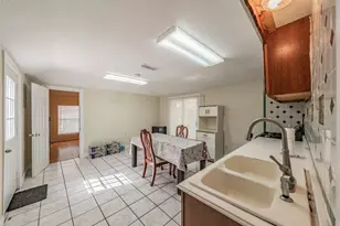 3824 Rusty Dell St, Fort Worth, TX 76111 - Photo 12