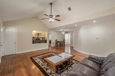 3824 Rusty Dell Street, Fort Worth, TX 76111 - Photo 6