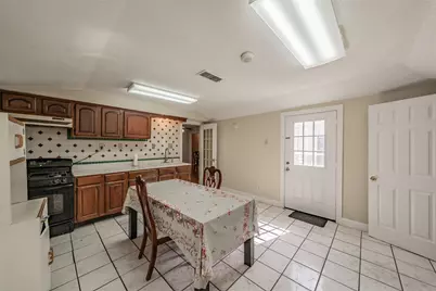 3824 Rusty Dell Street, Fort Worth, TX 76111 - Photo 14