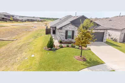 2701 Webb Avenue, Aubrey, TX 76227 - Photo 2