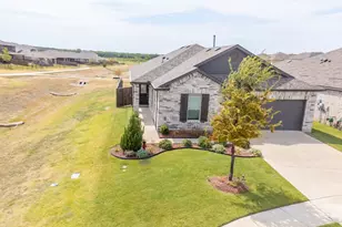 2701 Webb Ave, Aubrey, TX 76227 - Photo 2