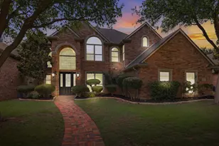 7908 Country Meadow Dr, North Richland Hills, TX 76182 - Photo 2