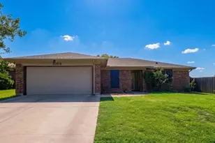 8204 Lara Ln, Watauga, TX 76148 - Photo 1