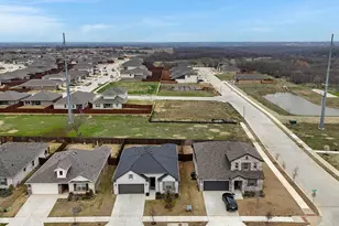1913 Briar Hl Dr, Denton, TX 76207 - Photo 24