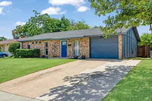 936 Elmwood Dr, Lewisville, TX 75067 - Photo 2