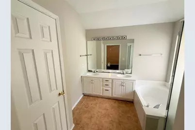 5814 Blue Oak Drive, Garland, TX 75043 - Photo 10