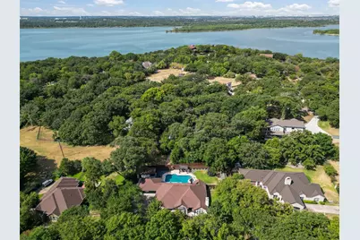 2625 Briar Patch Lane, Flower Mound, TX 75022 - Photo 4