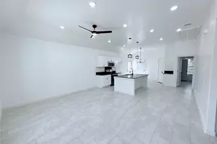 509 Judson Dr, Devine, TX 78016 - Photo 2