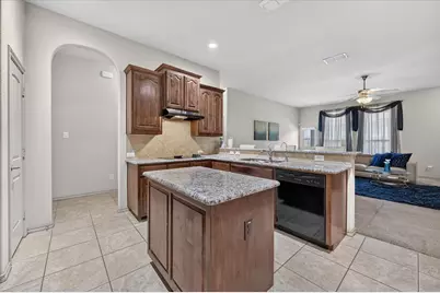1107 Fairhaven Drive, Glenn Heights, TX 75154 - Photo 12