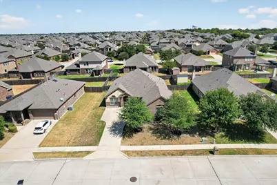 1107 Fairhaven Drive, Glenn Heights, TX 75154 - Photo 38