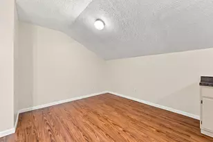410 W Franklin St, Waxahachie, TX 75165 - Photo 2