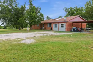 5019 Fm 2123, Paradise, TX 76073 - Photo 2
