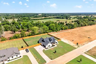 305 Grace Ln, Athens, TX 75751 - Photo 36