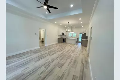 115 E 8th Street, Weatherford, TX 76086 - Photo 6