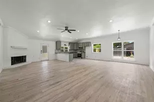 229 Crockett Ln, Hewitt, TX 76643 - Photo 2