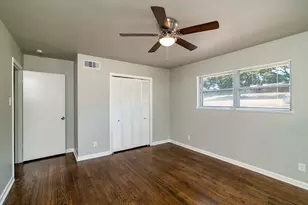 4516 Rolling Hills Dr, Fort Worth, TX 76119 - Photo 14
