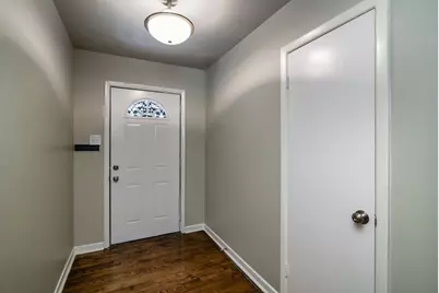 4516 Rolling Hills Drive, Fort Worth, TX 76119 - Photo 6