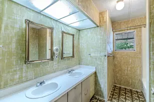 5749 S Rock Creek Loop, Waco, TX 76708 - Photo 16