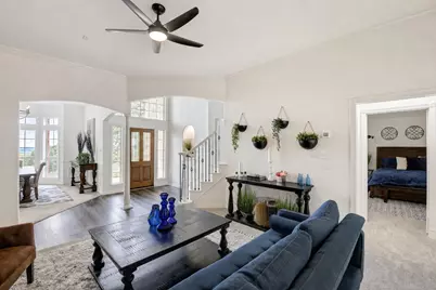 816 Lake View Court E, Crowley, TX 76036 - Photo 10