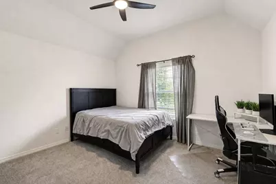 816 Lake View Court E, Crowley, TX 76036 - Photo 30
