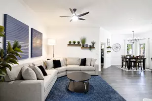 816 Lakeview Ct E, Crowley, TX 76036 - Photo 16