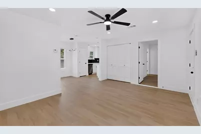 808 Lilac Drive, Garland, TX 75040 - Photo 10
