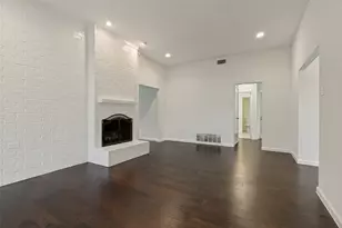 2013 Pleasant Valley Dr, Plano, TX 75023 - Photo 4