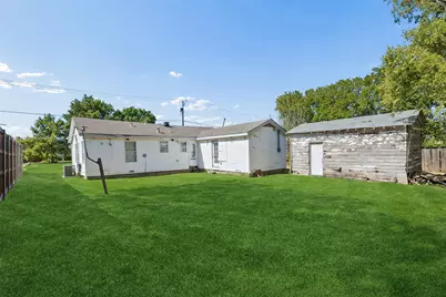 809 E Wall Street, Grapevine, TX 76051 - Photo 8