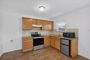 4008 Mantis St, Fort Worth, TX 76106 - Photo 8