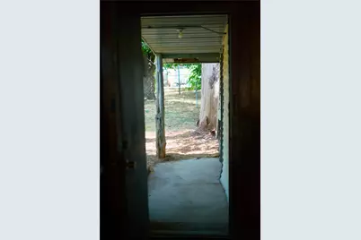 2007 W Commerce Street, San Saba, TX 76877 - Photo 6