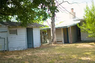 2007 W Commerce St, San Saba, TX 76877 - Photo 4