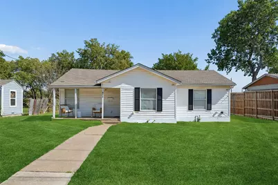 809 E Wall Street, Grapevine, TX 76051 - Photo 6