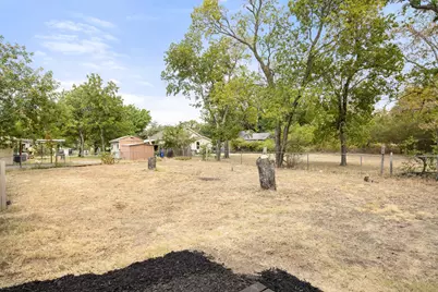207 E 4th Street, Weatherford, TX 76086 - Photo 22