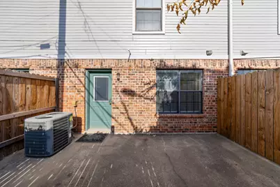 929 W Hickory Street #A8, Denton, TX 76201 - Photo 24