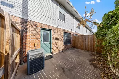 929 W Hickory Street #A8, Denton, TX 76201 - Photo 22