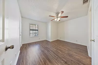 929 W Hickory Street #A8, Denton, TX 76201 - Photo 18