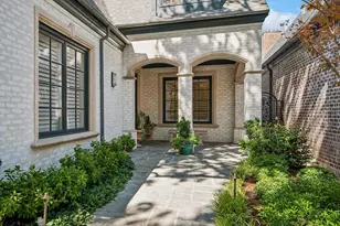 37 Kennington Ct, Dallas, TX 75248 - Photo 2