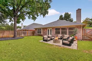 1868 Meyerwood Ln N, Flower Mound, TX 75028 - Photo 2