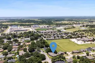 501 Jouette St, Farmersville, TX 75442 - Photo 2