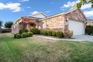2142 Valhalla Dr, Frisco, TX 75036 - Photo 2